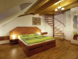 Bedroom with maisonnette source: The Vratislav's House